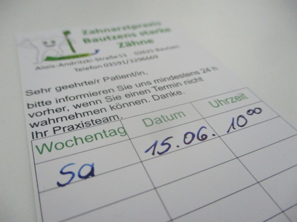 Terminkarte mit Datum vom Samstag